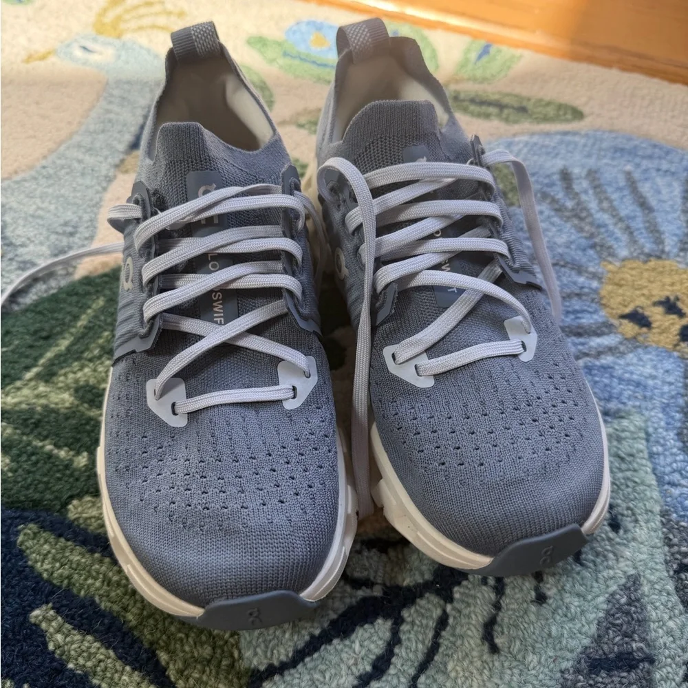 On Cloud -size 6